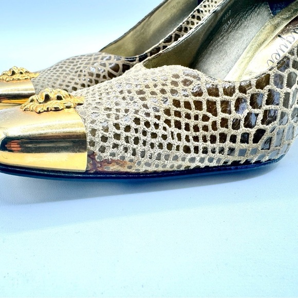VINTAGE RAQUEL’S ANIMAL PRINT GREEN LEATHER HEEL SQUARE TOE GOLD MEDUSA HEAD 7.5 - Picture 12 of 14